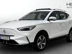 Vit (white) Begagnad 2022 MG ZS Luxury Sedan | 249 900 kr
