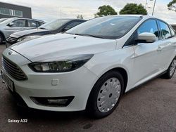 Vit Begagnad 2018 Ford Focus Titanium Halvkombi | 109 000 kr (Bra pris)