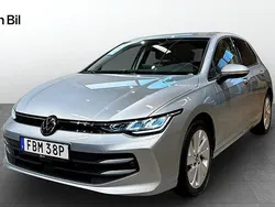 Silver (oyster silver metallic) Begagnad 2024 VW Golf Comfortline SUV | 319 900 kr (Dyr)