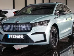 Silver Begagnad 2023 Skoda Enyaq iV SportLine SUV | 419 500 kr (Bra pris)