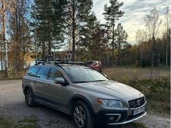 Brun Begagnad 2015 Volvo XC70 Momentum Kombi | 130 000 kr (Bra pris)