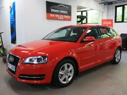 Röd Begagnad 2013 Audi A3 Sportback Attraction Halvkombi | 85 900 kr (Bra pris)