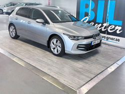 Silver Ny 2025 VW Golf VIII Life Halvkombi | 289 000 kr (Bra pris)