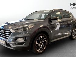 Mörkgrå (grey) Begagnad 2019 Hyundai Tucson Premium SUV | 184 800 kr (Marknadspris)