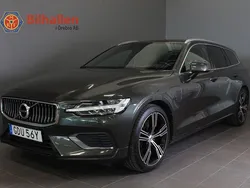 Grå Begagnad 2021 Volvo V60 Inscription Kombi | 309 900 kr (Marknadspris)