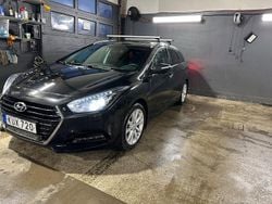 Svart Begagnad 2016 Hyundai i40 Kombi | 89 900 kr (Marknadspris)