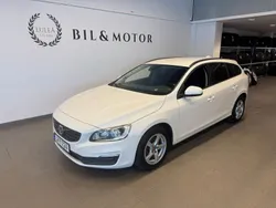 Vit Begagnad 2015 Volvo V60 Kinetic Kombi | 179 900 kr (Marknadspris)