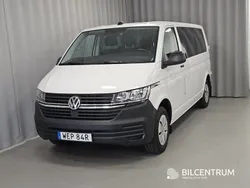 Vit Begagnad 2023 VW Caravelle Minibuss | 499 000 kr (Marknadspris)