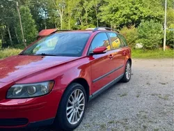 Röd Begagnad 2006 Volvo V50 Kombi | 20 000 kr (Marknadspris)