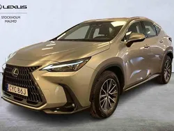Grå Begagnad 2024 Lexus NX350h SUV | 479 000 kr