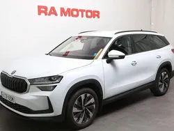 Vit Begagnad 2025 Skoda Kodiaq Business Line SUV | 519 900 kr (Marknadspris)