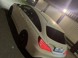 Vit Begagnad 2015 Mercedes CLA200 Shooting Brake Kombi | 169 000 kr (Marknadspris)