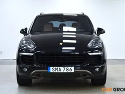 Svart Begagnad 2016 Porsche Cayenne S E-Hybrid SUV | 399 800 kr (Bra pris)