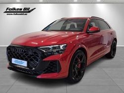 Röd Begagnad 2025 Audi RS Q8 Performance SUV | 1 749 000 kr (Dyr)