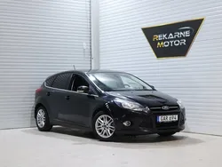 Svart Begagnad 2013 Ford Focus Halvkombi | 99 800 kr (Dyr)