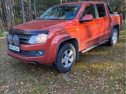 Röd Begagnad 2014 VW Amarok Canyon Pickup | 190 000 kr (Marknadspris)