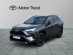 Grå Begagnad 2022 Toyota RAV4 Hybrid Style SUV | 364 900 kr (Marknadspris)