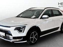 Vit (white) Begagnad 2024 Kia Niro SUV | 339 900 kr (Marknadspris)