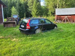 Svart Begagnad 2007 Volvo V50 Momentum Kombi | 15 000 kr (Marknadspris)