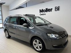 Mörkgrå (indium grey metallic) Begagnad 2019 VW Sharan Comfortline Minibuss | 309 000 kr (Marknadspris)