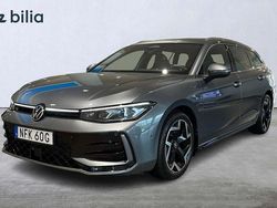 Mörkgrå Begagnad 2024 VW Passat R-line Kombi | 459 000 kr