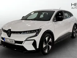 Vit (white) Begagnad 2022 Renault Mégane Equilibre Halvkombi | 259 900 kr (Lite dyr)