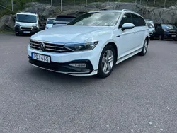 Vit Begagnad 2020 VW Passat Business Kombi | 289 900 kr (Marknadspris)