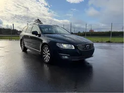 Grå Begagnad 2015 Volvo V70 Summum Kombi | 126 000 kr (Marknadspris)