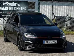 Svart Begagnad 2017 VW Golf VII GTI Halvkombi | 234 900 kr (Marknadspris)
