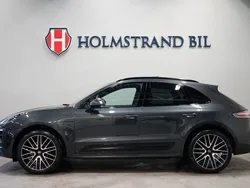 Mörkgrå Begagnad 2023 Porsche Macan S Sport SUV | 869 900 kr (Dyr)