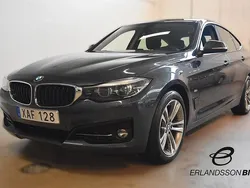 Grå Begagnad 2017 BMW 320 Gran Turismo Sport Line Halvkombi | 169 900 kr (Marknadspris)