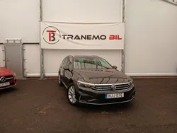 Mörkgrå Begagnad 2020 VW Passat GTE Kombi | 219 900 kr (Bra pris)