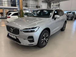Silver Begagnad 2021 Volvo XC60 Momentum SUV | 379 000 kr (Marknadspris)
