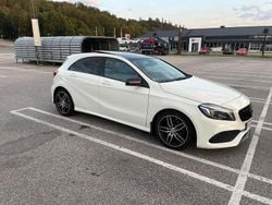 Vit Begagnad 2016 Mercedes A200 AMG Halvkombi | 183 000 kr (Marknadspris)