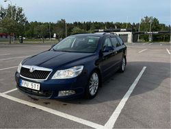 Blå Begagnad 2010 Skoda Octavia Elegance Kombi | 41 900 kr (Dyr)