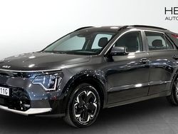 Grå (grey) Begagnad 2022 Kia e-Niro SUV | 319 900 kr (Dyr)