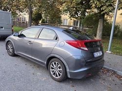 Grå Begagnad 2012 Honda Civic Halvkombi | 123 000 kr (Bra pris)