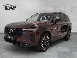 Mörkröd (röd) Ny 2025 Volvo XC90 Ultra SUV | 999 000 kr (Dyr)