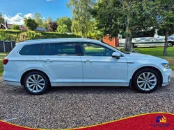 Vit Begagnad 2018 VW Passat GTE Kombi | 204 900 kr (Marknadspris)