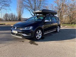 Svart Begagnad 2017 VW Golf Alltrack Kombi | 180 000 kr (Marknadspris)