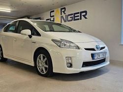 Vit Begagnad 2010 Toyota Prius Halvkombi | 89 900 kr (Marknadspris)