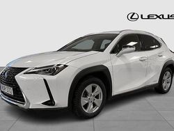 Vit Begagnad 2019 Lexus UX 250h E-FOUR SUV | 289 900 kr (Lite dyr)