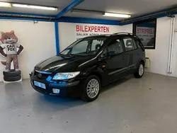 Svart Begagnad 1999 Mazda Premacy Minibuss | 11 900 kr