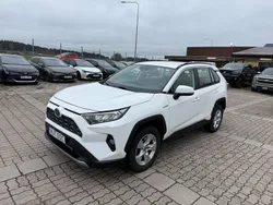Vit Begagnad 2021 Toyota RAV4 Hybrid SUV | 249 900 kr (Marknadspris)
