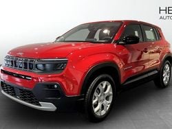 Röd (red) Ny 2025 Jeep Avenger Altitude SUV | 334 900 kr