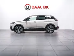 Vit Begagnad 2017 Peugeot 3008 GT-line SUV | 194 700 kr (Marknadspris)
