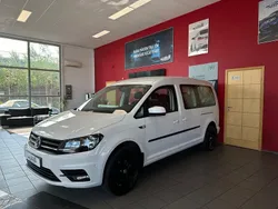Vit Begagnad 2017 VW Caddy Maxi Life Life Minibuss | 149 500 kr (Superpris)
