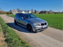 Grå Begagnad 2011 BMW 320 M Sport Kombi | 82 000 kr (Marknadspris)