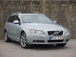 Silver Begagnad 2011 Volvo V70 Ocean Race Kombi | 99 900 kr (Marknadspris)