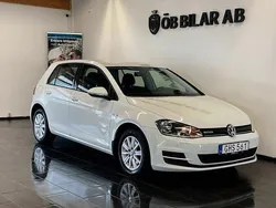 Vit Begagnad 2015 VW Golf VII Halvkombi | 89 900 kr (Superpris)